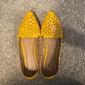 Yellow cutout flats
